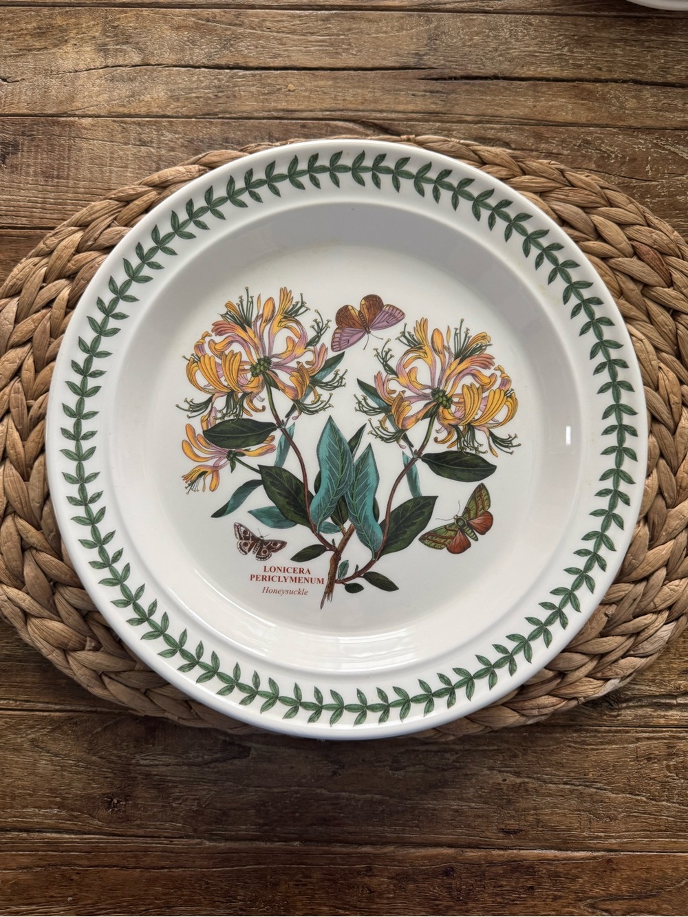 Vintage Botanic Garden Honeysuckle Dinner Plate 10.5”